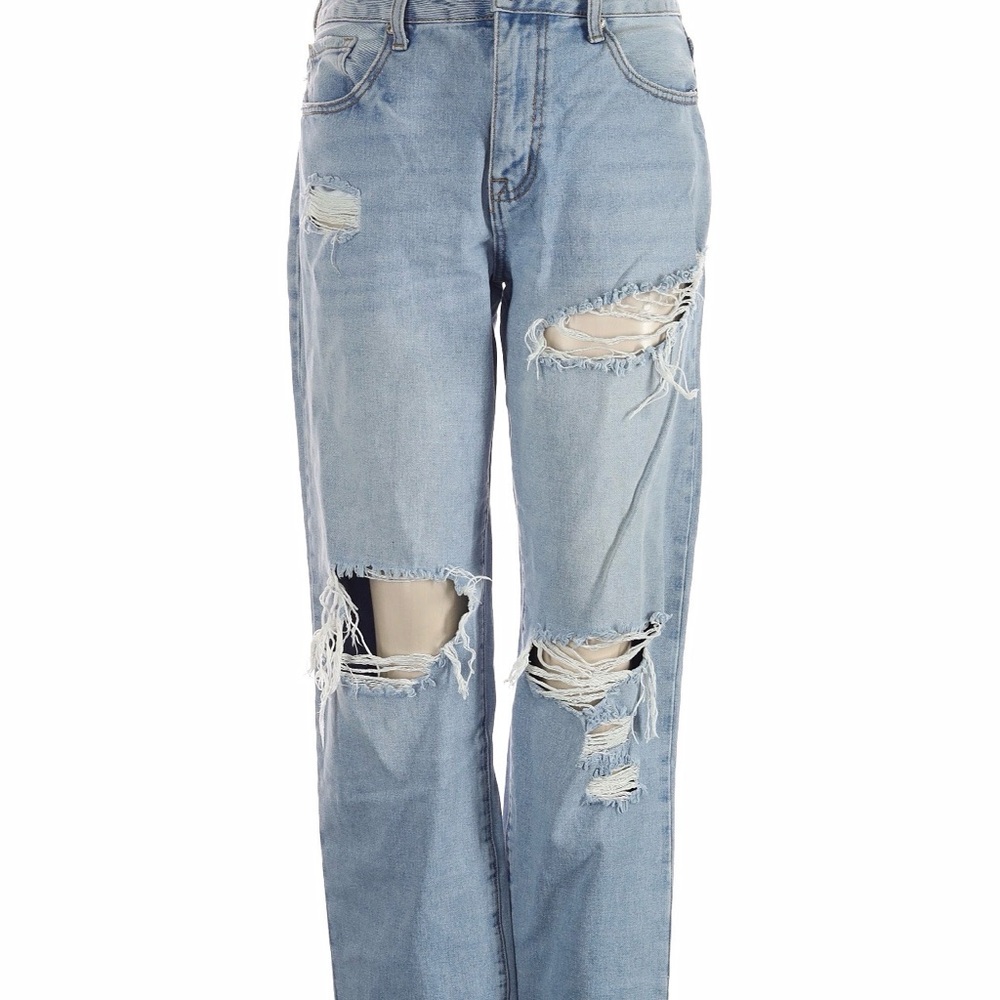 Forever 21 Light Wash Ripped Boyfriend Jeans